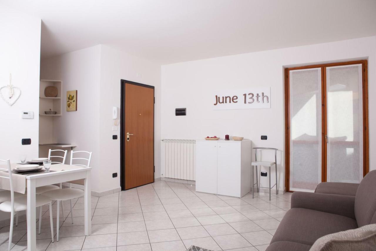 June 13Th Comfort Studio オメーニャ エクステリア 写真